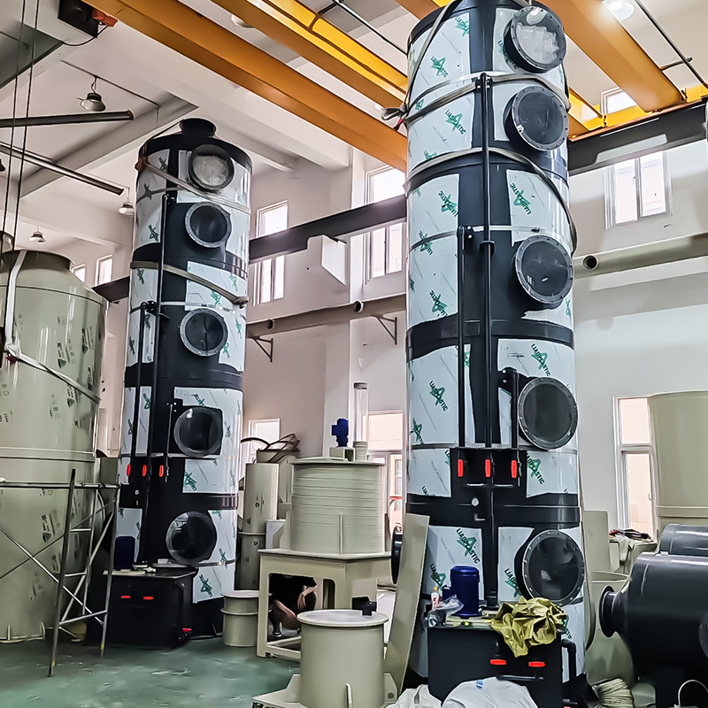 Tour de pulvérisation en PVC